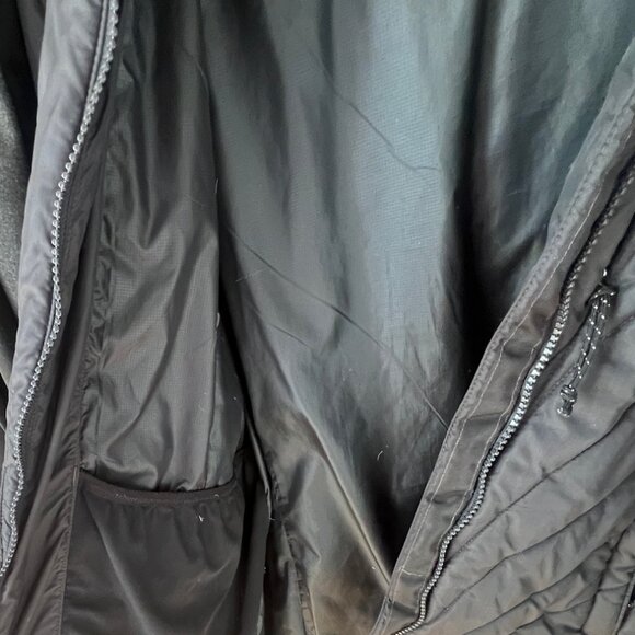 Women's LL Bean Jacket - Picture 10 of 10